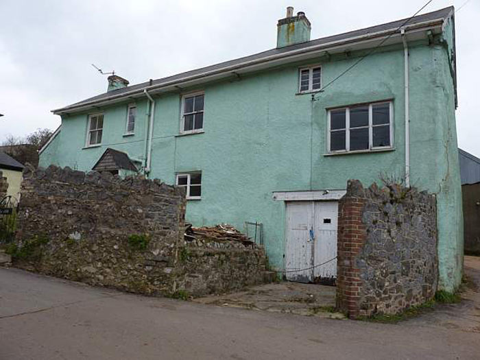 Cottage before renovation