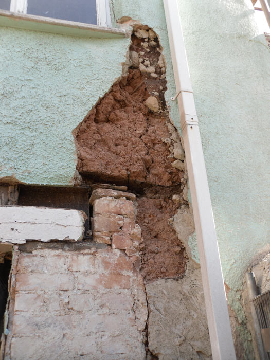 Wood decay causing settlement
